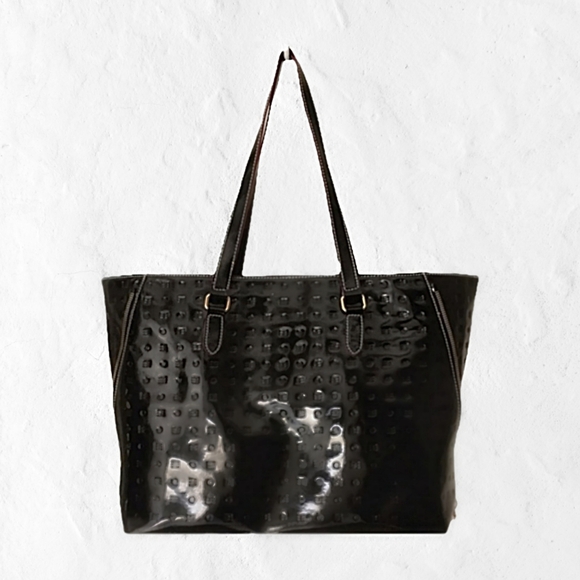 Arcadia Large Black Leather Convertible Tote Bag - Picture 11 of 11